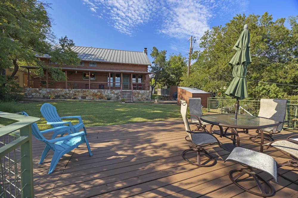 707 Cat Hollow Club Drive Spicewood, TX 78669