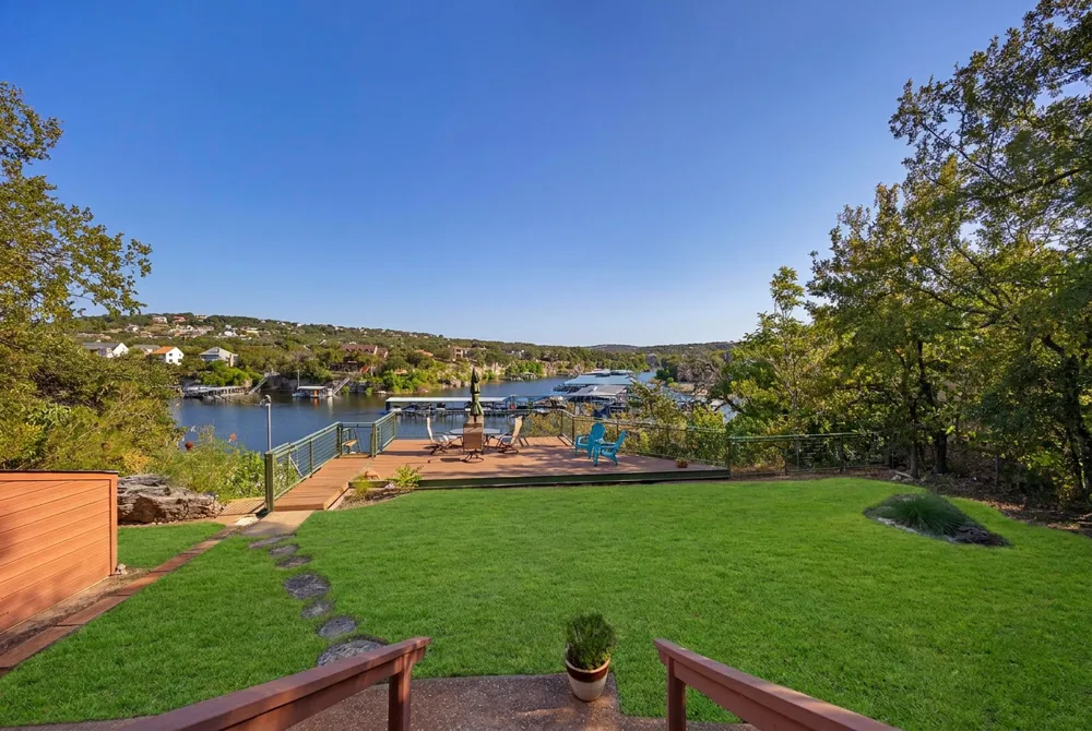 707 Cat Hollow Club Drive Spicewood, TX 78669