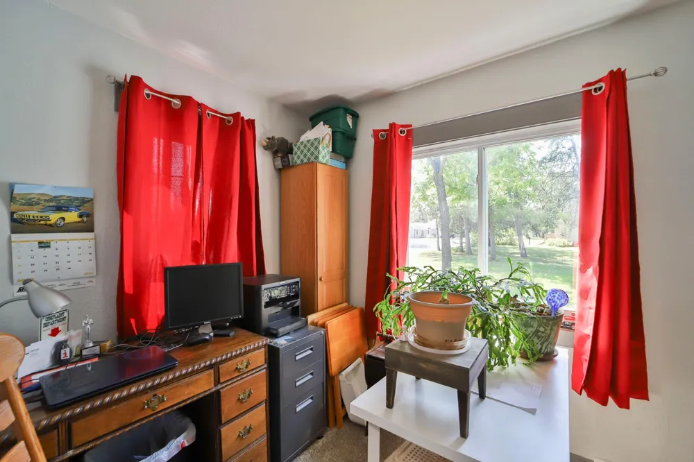 515 SW 2nd Street SW Staples, MN 56479