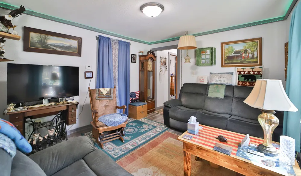 515 SW 2nd Street SW Staples, MN 56479