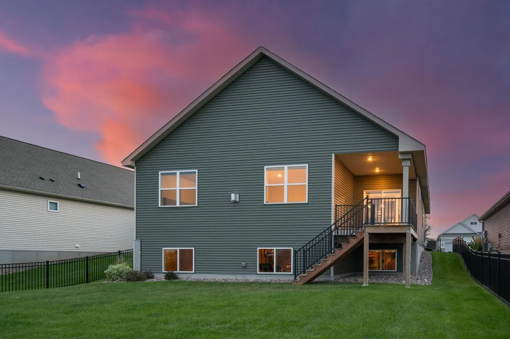 13690 Applewood Trail Rosemount, MN 55068