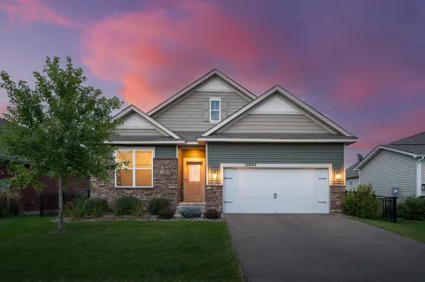 13690 Applewood Trail