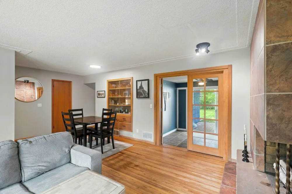6334 Pleasant Avenue Richfield, MN 55423