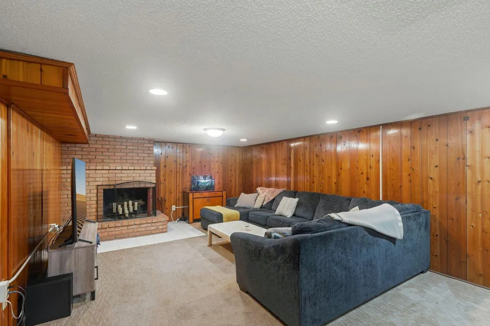6334 Pleasant Avenue Richfield, MN 55423