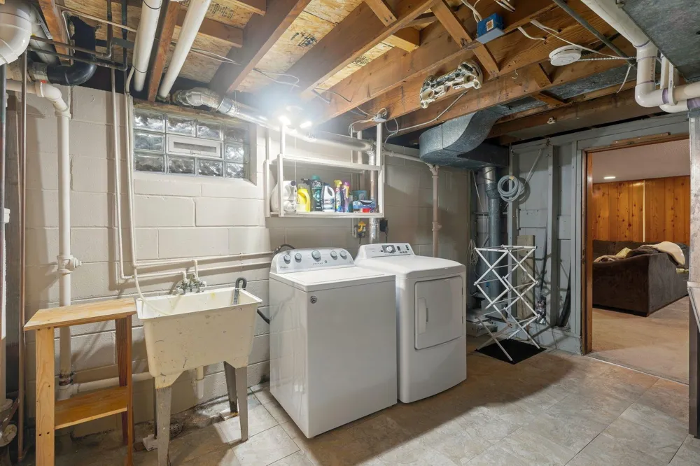 6334 Pleasant Avenue Richfield, MN 55423