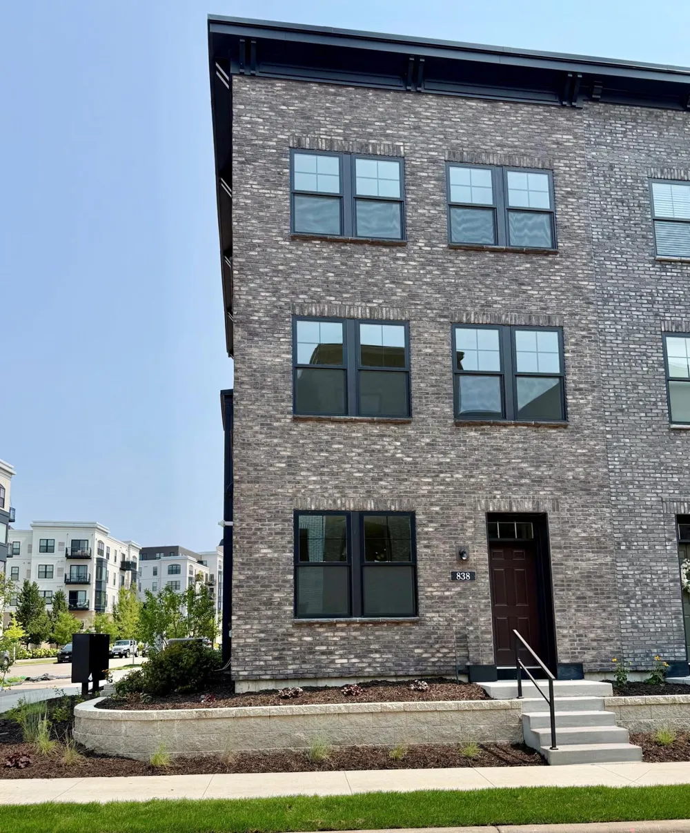 838 Woodlawn Avenue Saint Paul, MN 55116