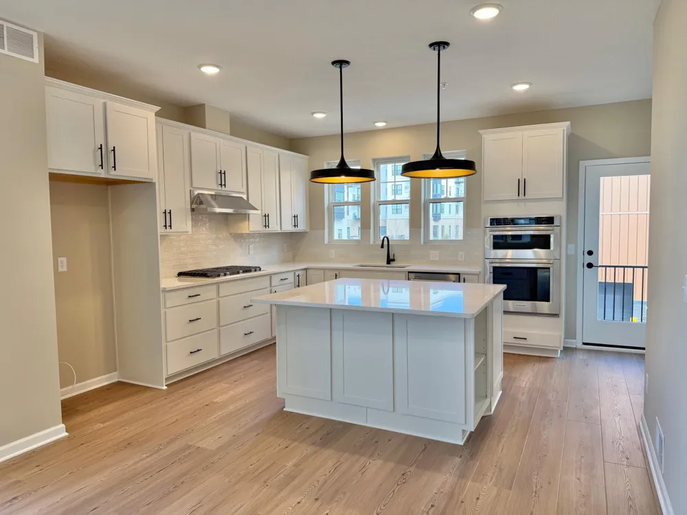838 Woodlawn Avenue Saint Paul, MN 55116