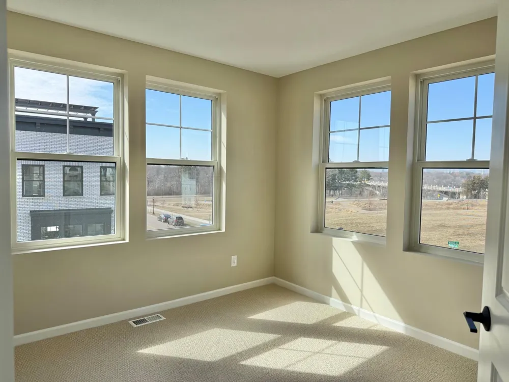 838 Woodlawn Avenue Saint Paul, MN 55116