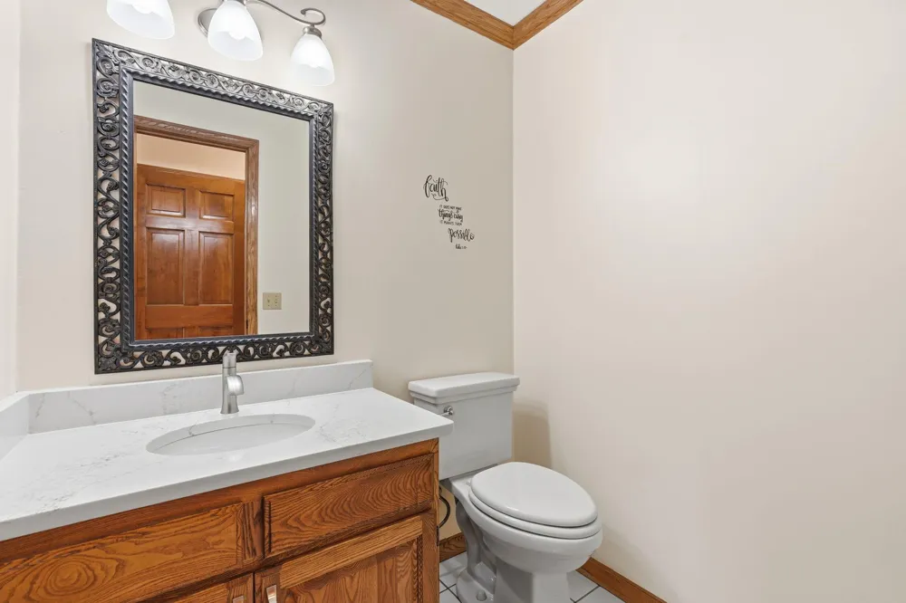 1316 Summit Oaks Drive Burnsville, MN 55337