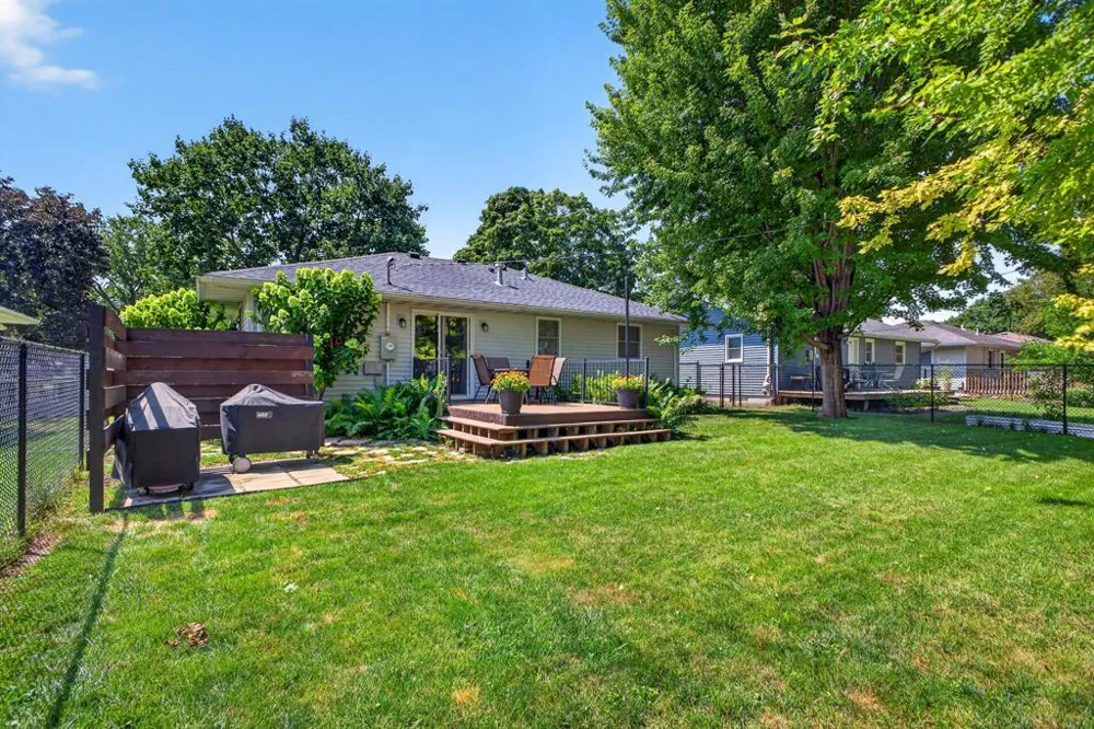 2117 18 1/2 STREET NW Rochester, MN 55901