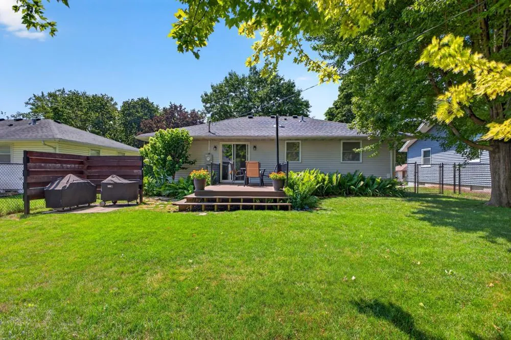2117 18 1/2 STREET NW Rochester, MN 55901