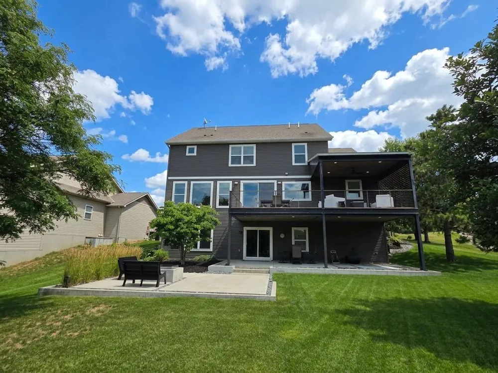 1305 Interlachen Drive Eagan, MN 55123