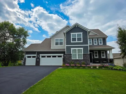 1305 Interlachen Drive