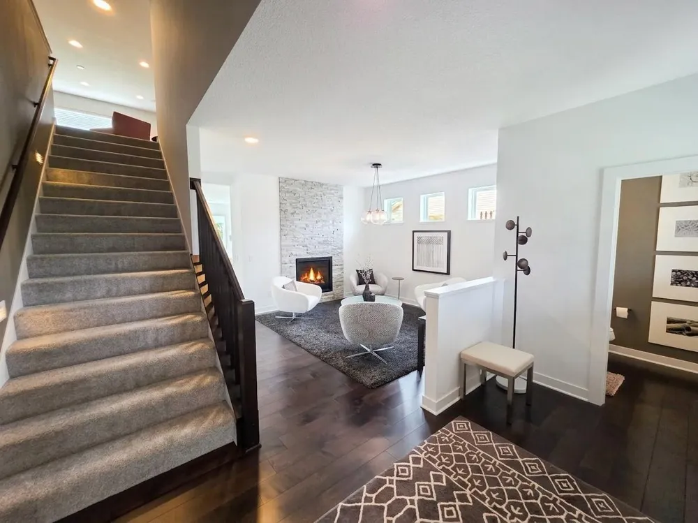 1305 Interlachen Drive Eagan, MN 55123