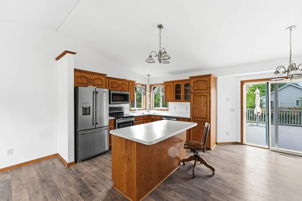 2910 Crescent Ridge Trail Saint Cloud, MN 56301