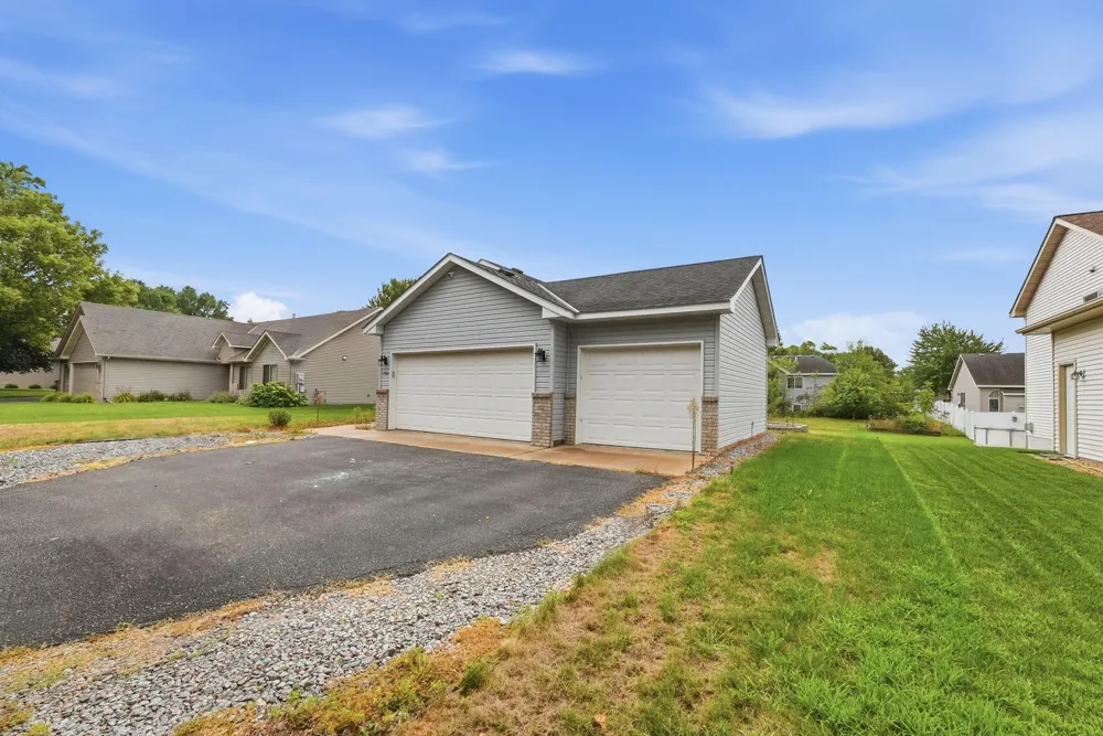 2910 Crescent Ridge Trail Saint Cloud, MN 56301