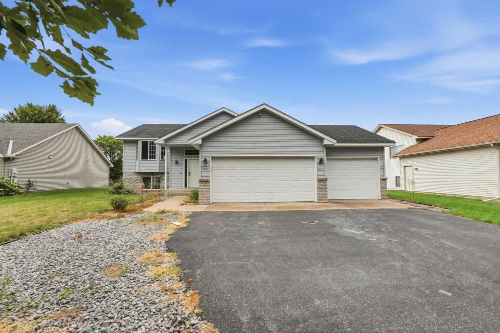 2910 Crescent Ridge Trail Saint Cloud, MN 56301