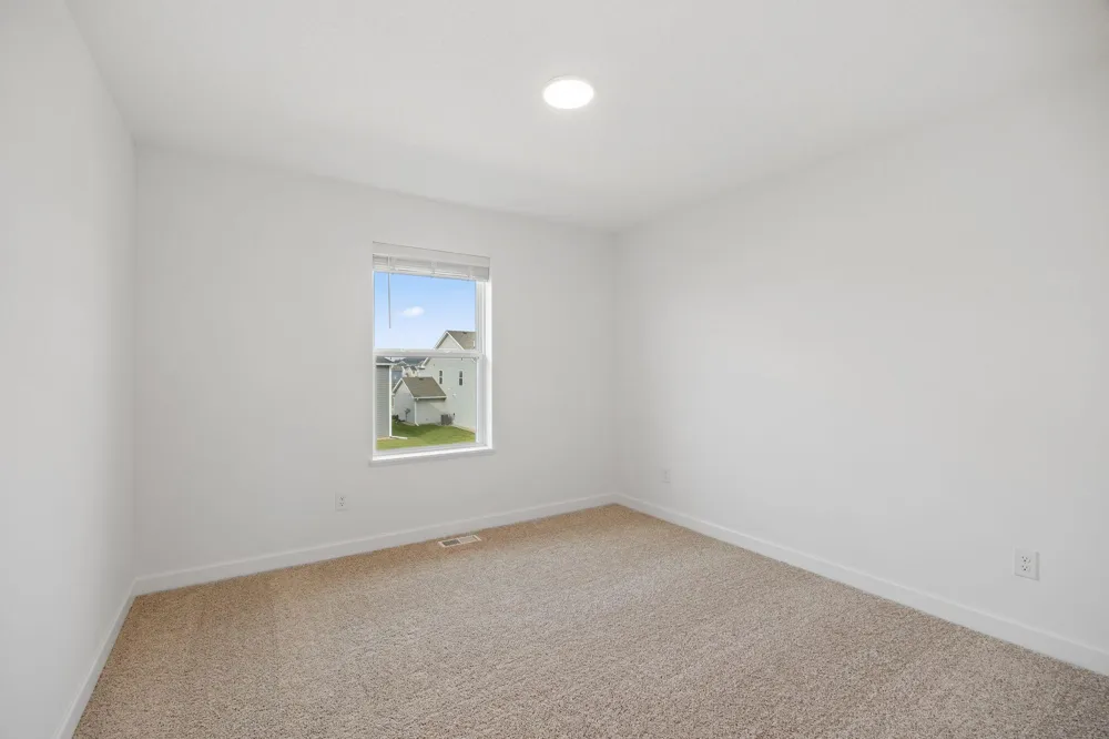 18318 Gladiator Drive Lakeville, MN 55044