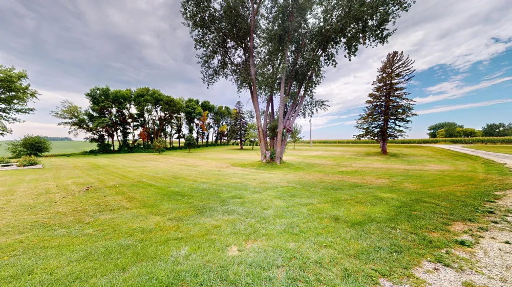 10479 92nd Avenue SW New Richland, MN 56072