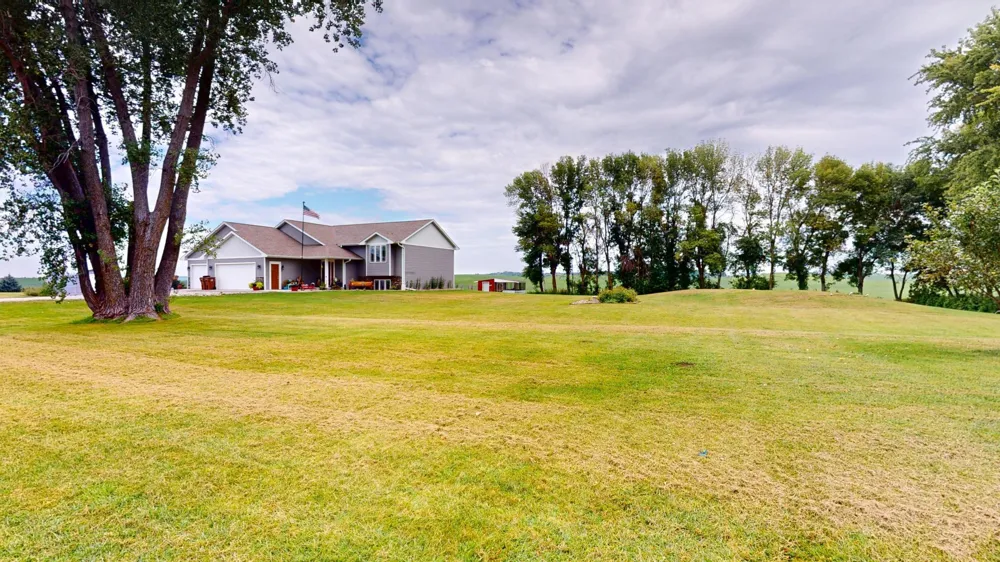 10479 92nd Avenue SW New Richland, MN 56072