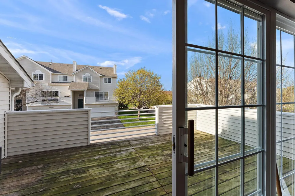 14516 Lockslie Trail Savage, MN 55378