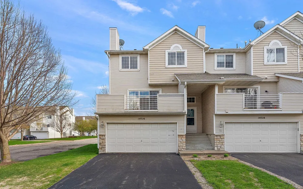 14516 Lockslie Trail Savage, MN 55378