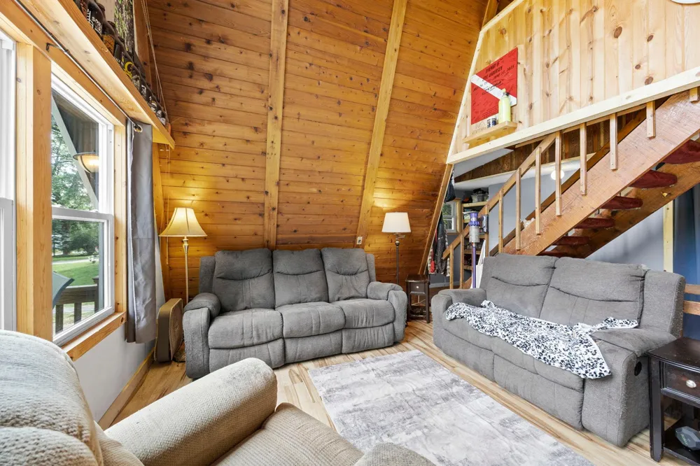 8134 243rd Avenue NE Stacy, MN 55079