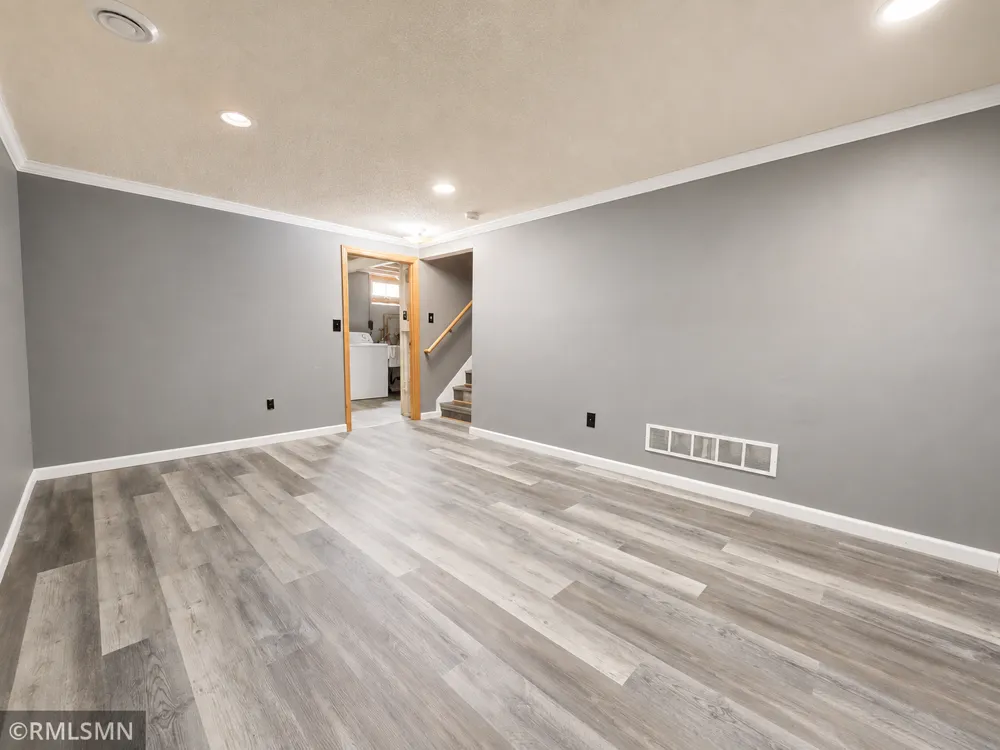 1066 Beatrice Street Eagan, MN 55065