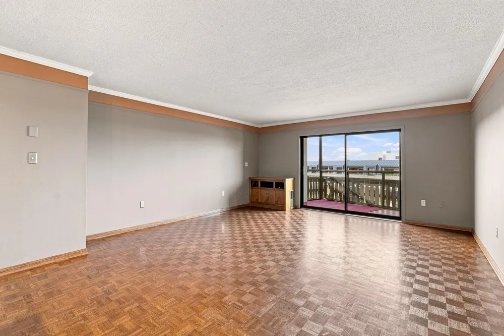 400 Groveland Ave #708 Minneapolis, MN 55403