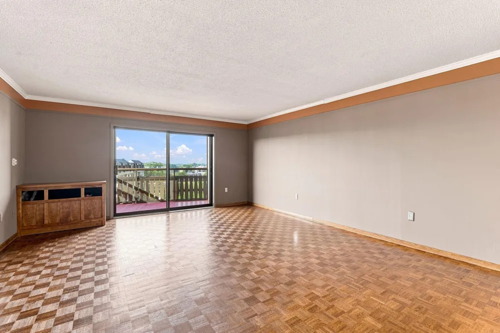 400 Groveland Ave #708 Minneapolis, MN 55403