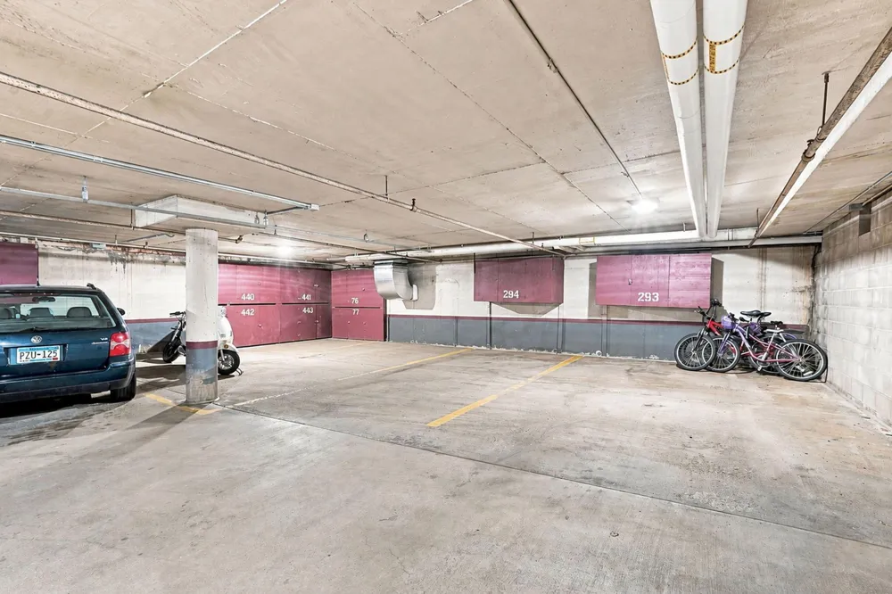 400 Groveland Ave #708 Minneapolis, MN 55403