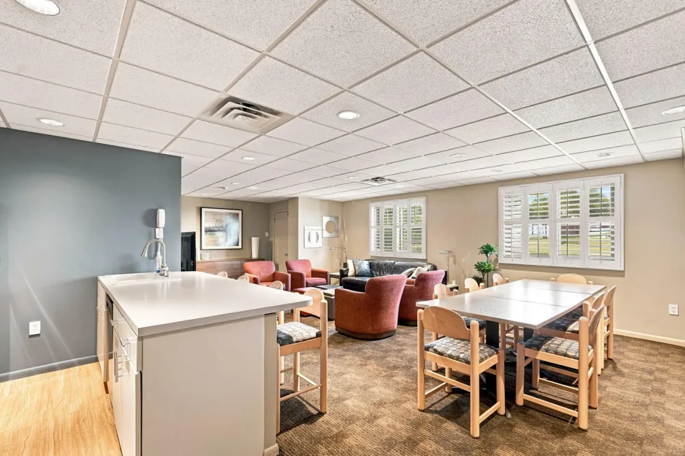 400 Groveland Ave #708 Minneapolis, MN 55403