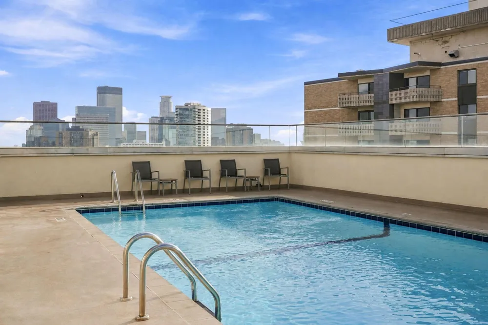 400 Groveland Ave #708 Minneapolis, MN 55403