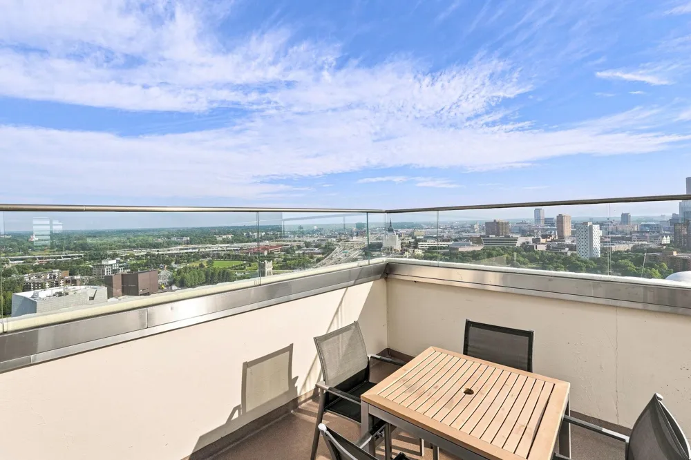400 Groveland Ave #708 Minneapolis, MN 55403