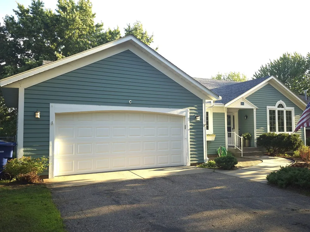 906 21st Street SE Saint Cloud, MN 56304