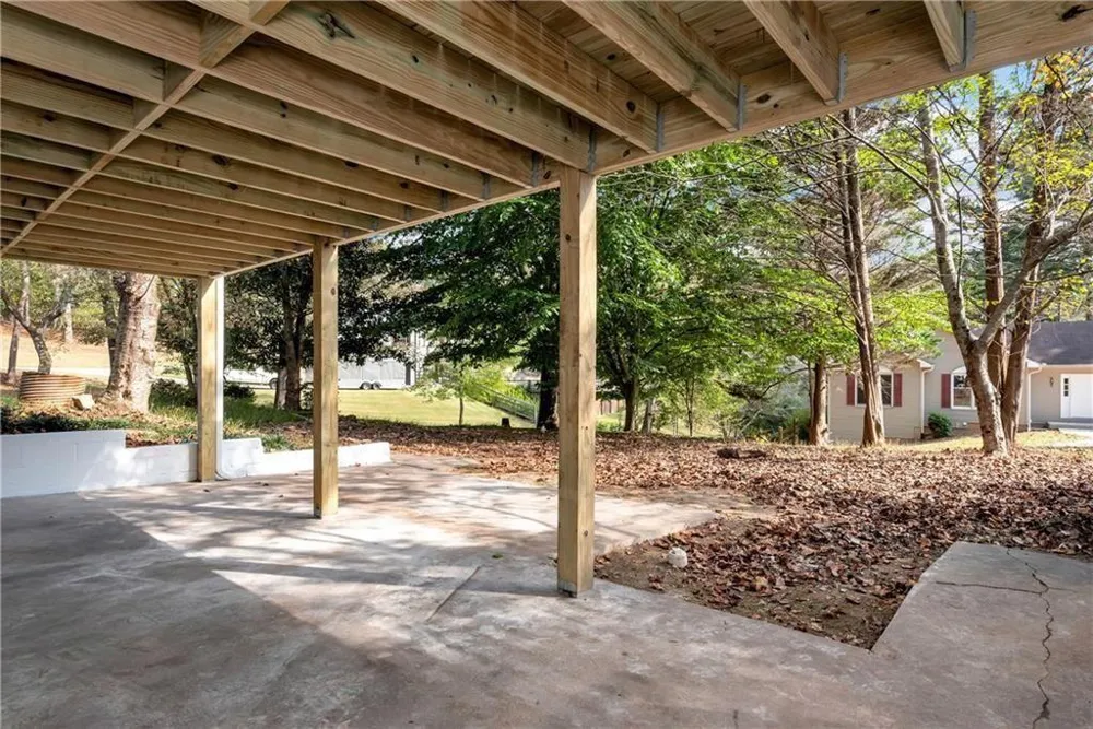 75 Lake Drive Dawsonville, GA 30534