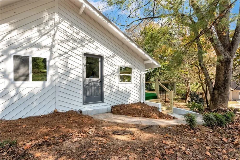 75 Lake Drive Dawsonville, GA 30534