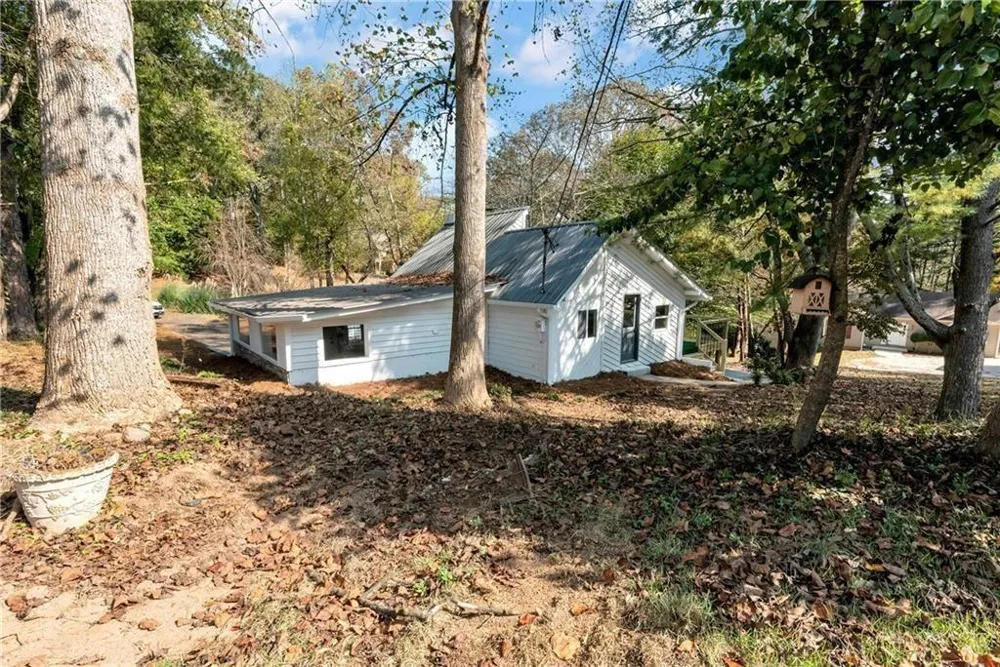 75 Lake Drive Dawsonville, GA 30534