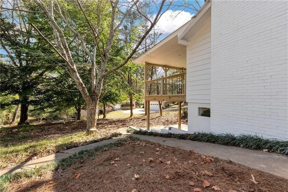 75 Lake Drive Dawsonville, GA 30534