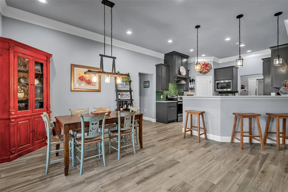 804 Gallant Fox Hewitt, TX 76643