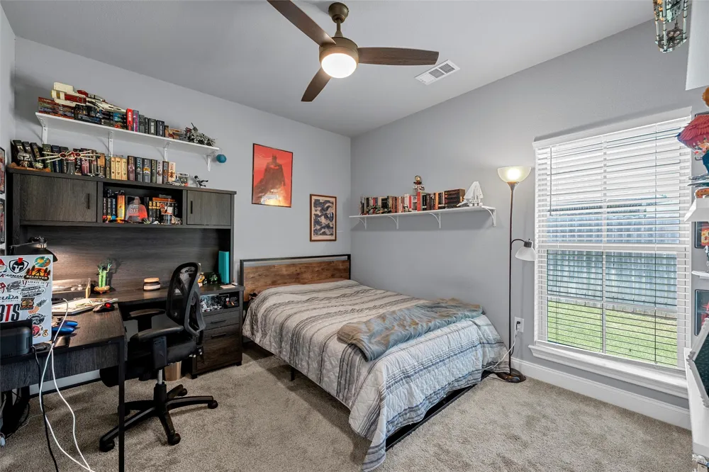 804 Gallant Fox Hewitt, TX 76643