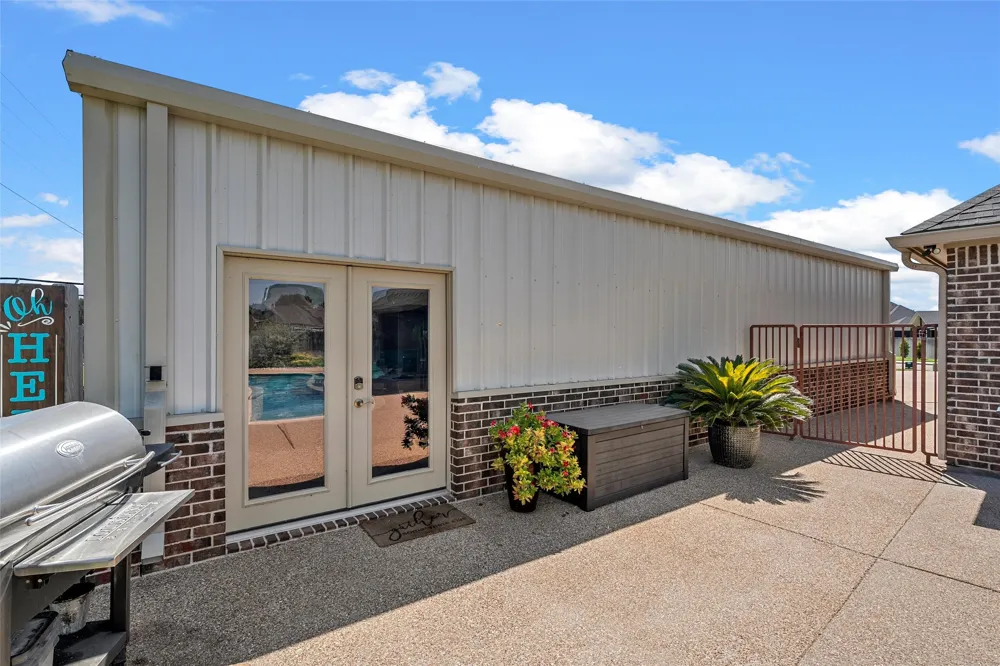 804 Gallant Fox Hewitt, TX 76643