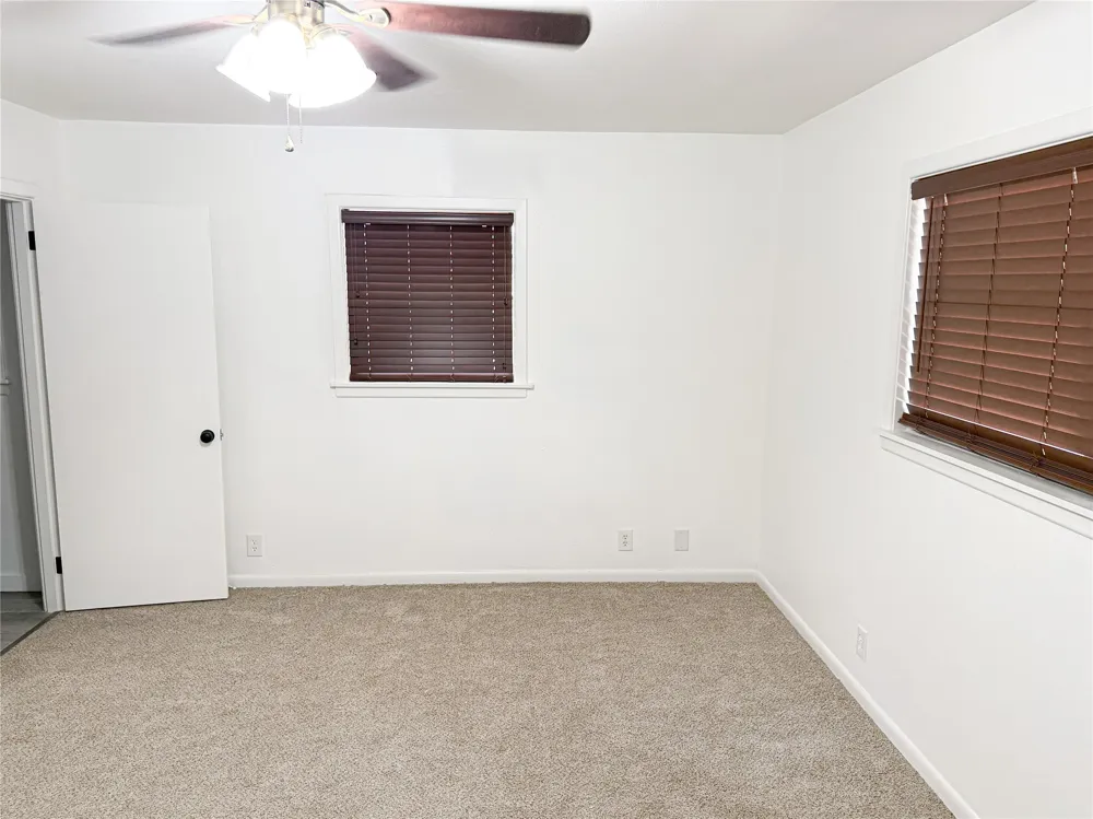 103 W 1st Street Hooks, TX 75561