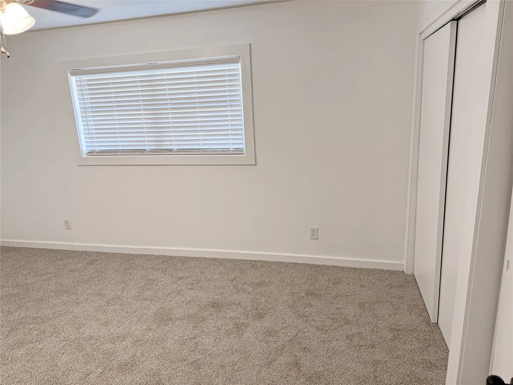 103 W 1st Street Hooks, TX 75561