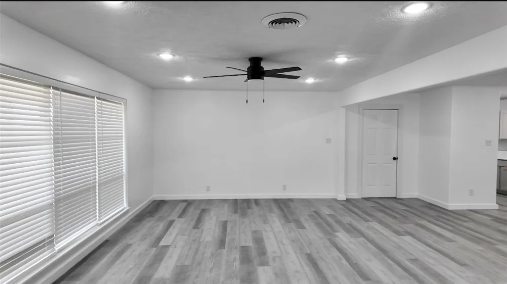 103 W 1st Street Hooks, TX 75561