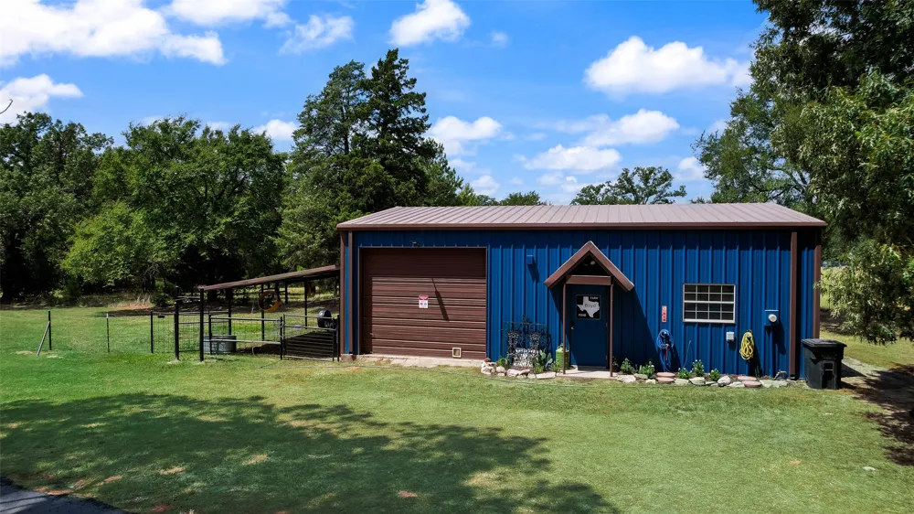23015 State Highway 64 Canton, TX 75103