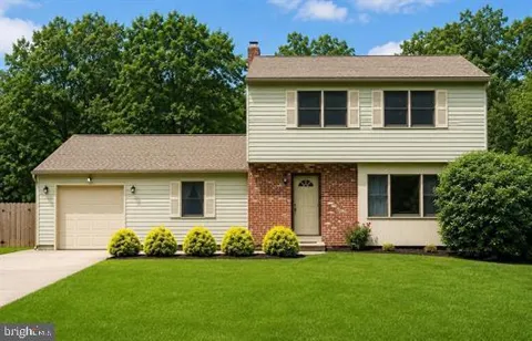 46 CHRISTIAN DRIVE