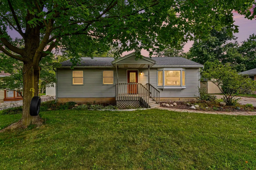 2146 Engleside Drive SE Grand Rapids, MI 49546