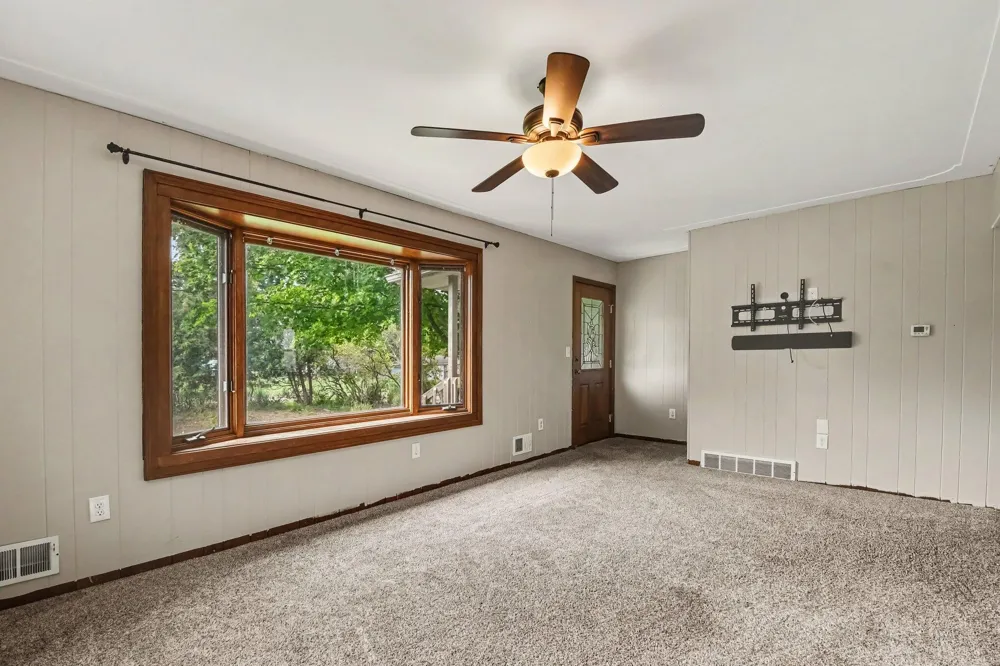 2146 Engleside Drive SE Grand Rapids, MI 49546
