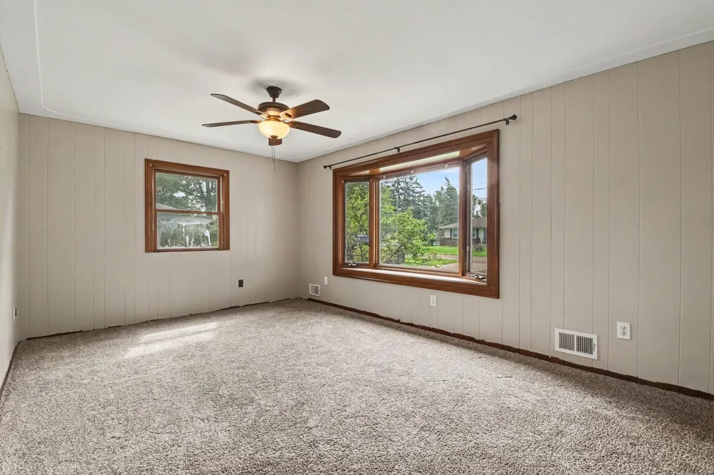 2146 Engleside Drive SE Grand Rapids, MI 49546